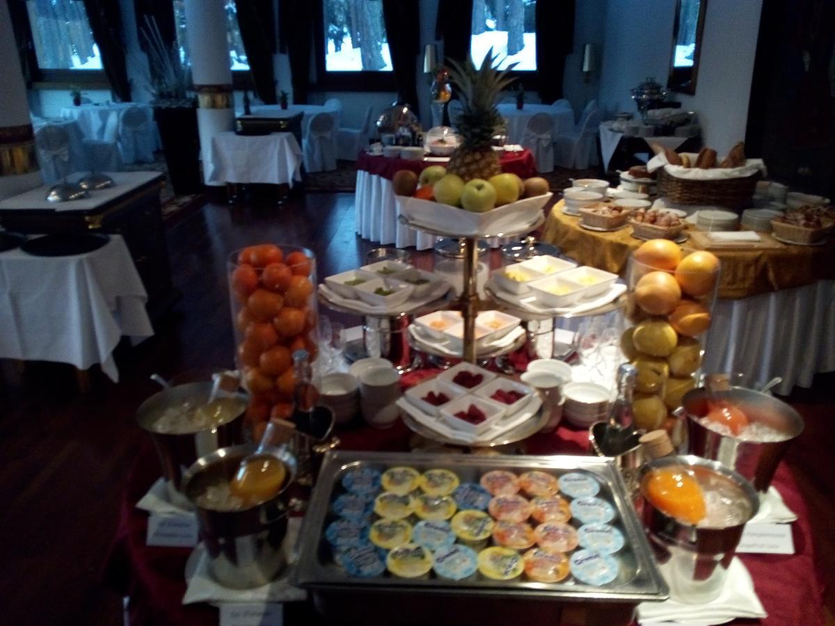 Grand Hotel Du Golf & Palace Кранс Монтана Екстериор снимка